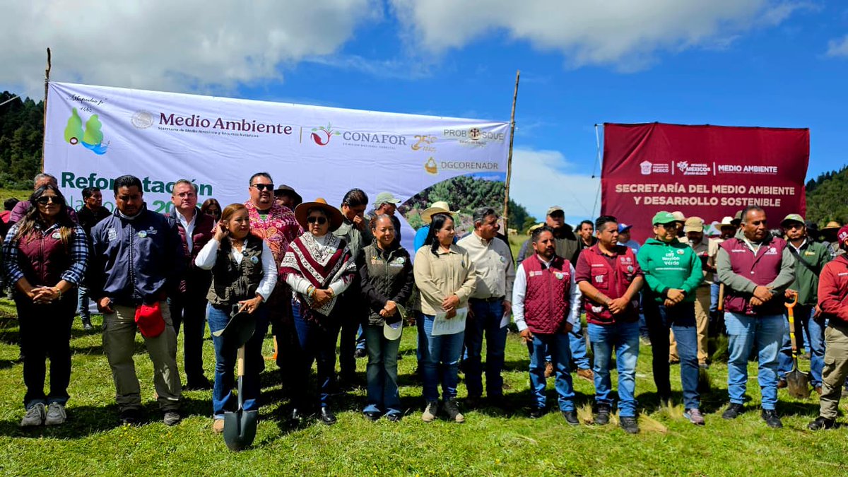 AmbienteEdomex's tweet photo. El @Edomex a través de esta Secretaría, participó en la Jornada Nacional de Restauración 2026, organizada por #CONAFOR, en los Bienes Comunales de San Pedro Atlapulco, en #Ocoyoacac y de manera simultánea en las 32 entidades del país, se plantaron 10,000 árboles.
#ElPoderDeServir https://t.co/XNIQSYhT9z