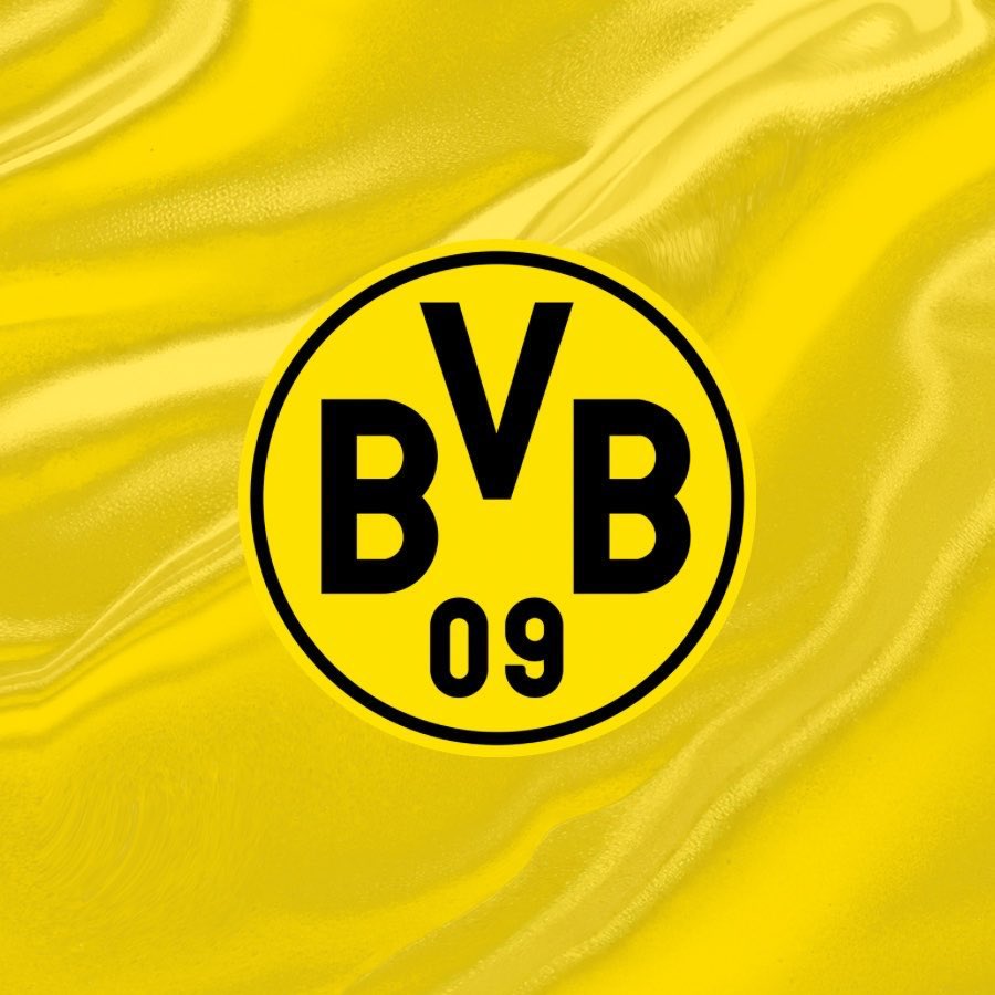 BundesInsider's tweet photo. ⚠️ O Borussia Dortmund ainda não realizou nenhuma conversa com Jadon Sancho, nem mesmo com seus representantes.

A visão interna é clara: caso o ponta-esquerda inglês de 26 anos, que espera receber uma proposta financeiramente vantajosa, ainda esteja disponível no mercado perto do fim da janela de transferências, os Aurinegros poderão avançar com uma oferta.

O plano seria um salário fixo inferior a €5 milhões por temporada, com a possibilidade de Sancho se tornar um dos jogadores mais bem pagos do elenco apenas por meio de bônus por desempenho.

🗞️ @SPORTBILD