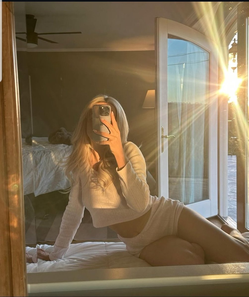 ElsaJean9o's tweet photo. Sun kissed🥰 https://t.co/N8P2hqr5Iz