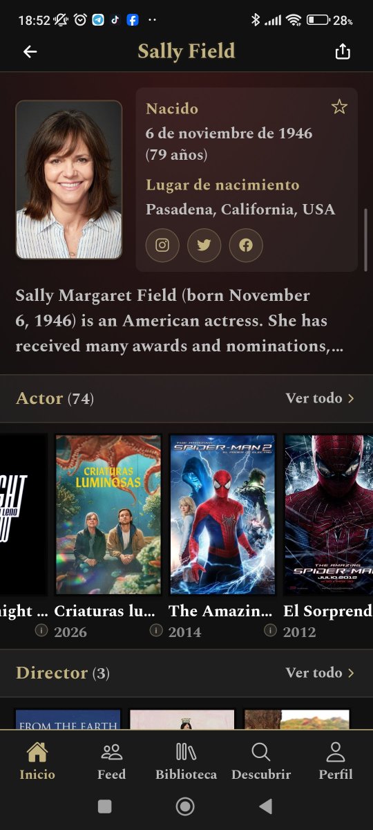 Chispita_Becx's tweet photo. 6. El apartado reparto es bastante completo, porque puedes incluso ver en qué temporada salió dicho actor o qué papel cumplió en dicha película, como de igual manera puedes marcarlo como favorito para recibir notificaciones de ese actor. https://t.co/PAI5Tfj1mI
