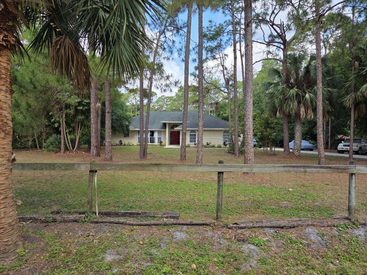 Michell44954813's tweet photo. New Listing Price: $5,400
17707 127th DR N, Jupiter, FL 33478 is a fantastic property with 4 bedrooms and 3.0 bathrooms.
See more here: https://t.co/KUH6YXs4Tb https://t.co/noRzsqUUK0