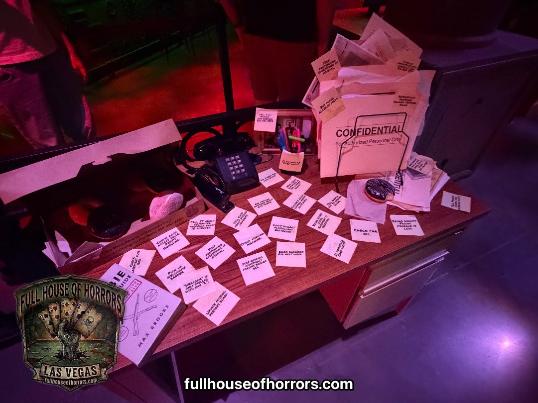 fullhousehorror's tweet photo. We got some decor upgrades but still no merchandise yet #ResidentEvil #HorrorUnleashed #REBHFun https://t.co/kuUlPPiItk