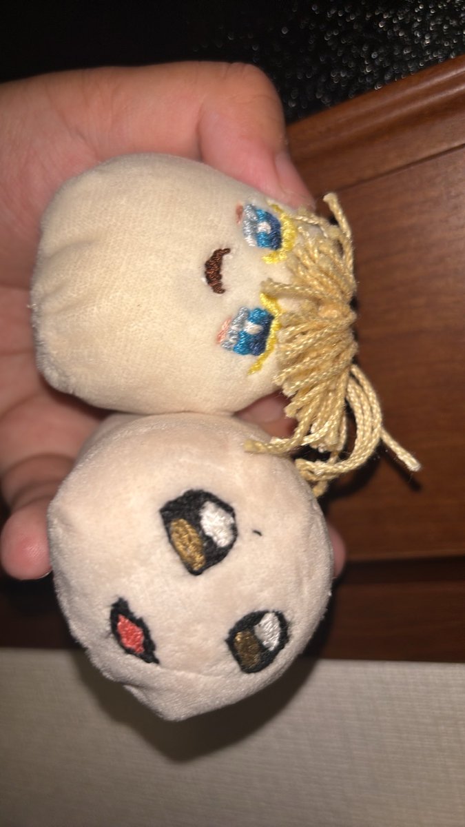rezanofu_Ykr's tweet photo. お仕事かばんにありちゅ姉とはげまりちゃを詰めていく
お前たちは今日のお昼にお兄さんのスクイーズになるのだ https://t.co/kC368AJHZw