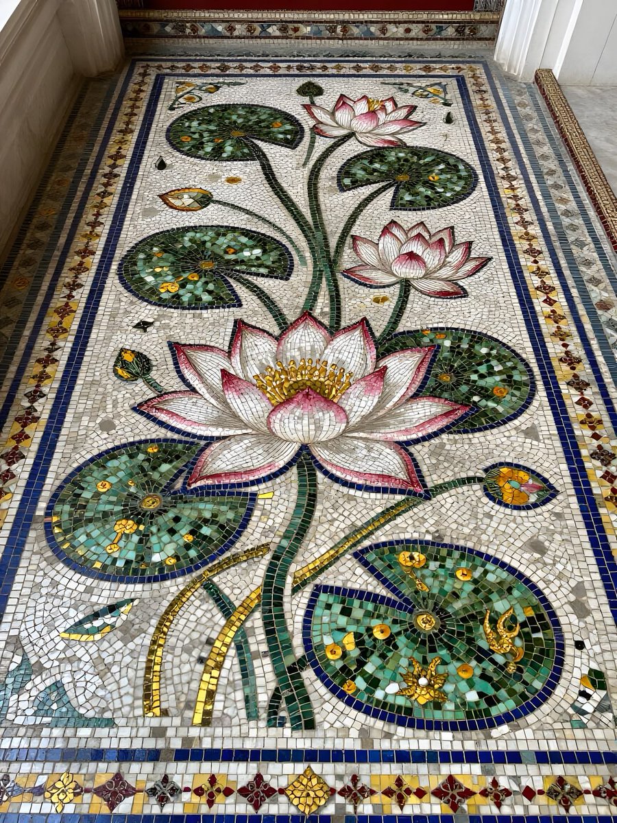 greenvibe's tweet photo. Mosaic Water Lilly https://t.co/1VjBhVyJPZ