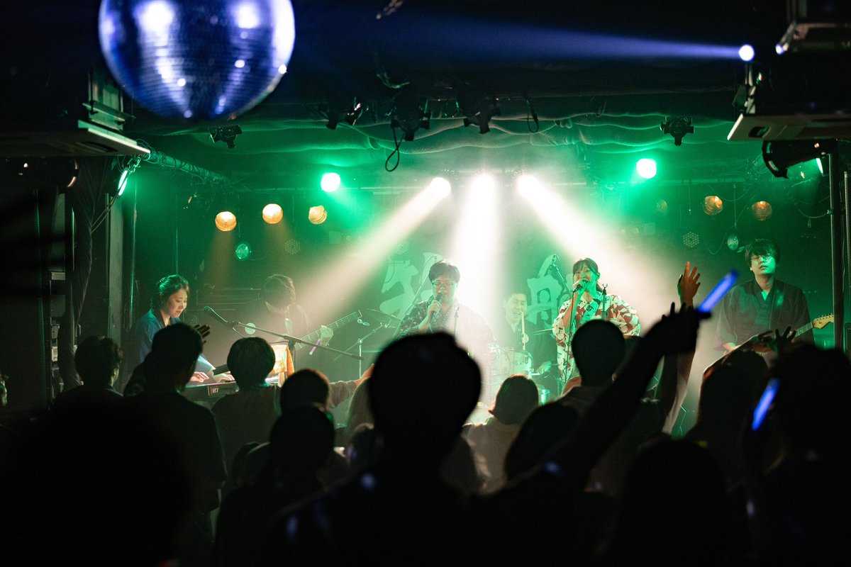 Crucible_08's tweet photo. 箱船ぼんぼんイベント終了！
ご来場いただいた皆様、箱船スタッフ様、
出演者様、今年もありがとうございました！
大盛況で終えられたイベント、
今年も初夏の思い出ができました🏮

みなさんありがとうございました！

写真→うっちーさん(@tsuyoshi131x)
素敵な写真をありがとうございます！

#箱船 https://t.co/0gQdRvYa4J