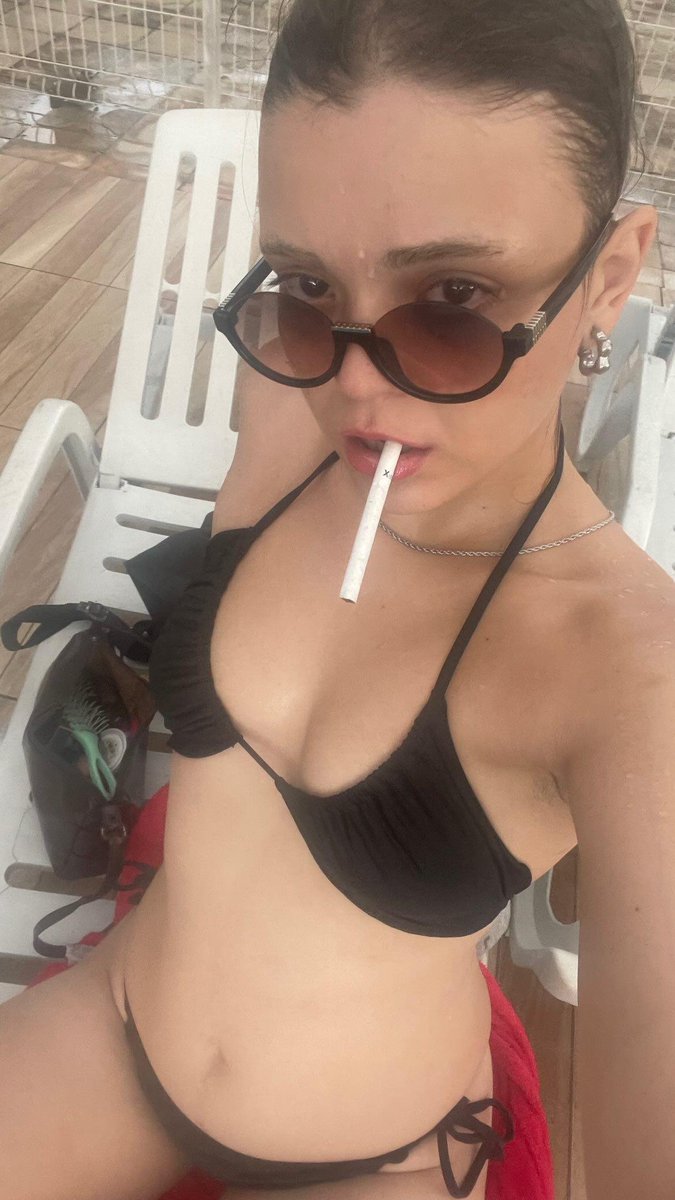 BiacchiAng49655's tweet photo. Algum gadinho on pra pagar meu cigarro?

FEMDOM FINDOM https://t.co/6puDhwvhYP