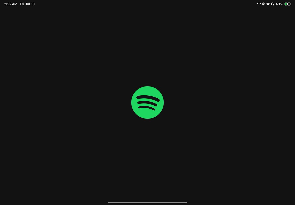 Remeow37's tweet photo. It's been 1week and my spotify it doesn't open on my ipad can you fix the problem @SpotifyCares https://t.co/UQhMf8zcYB