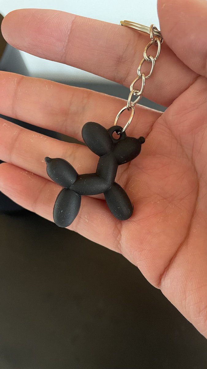 scc_galy's tweet photo. Ya tengo mi merch super mega no oficial de Stray Dogs jajjajajajajaja🖤🖤 https://t.co/v5o9oeSw7x