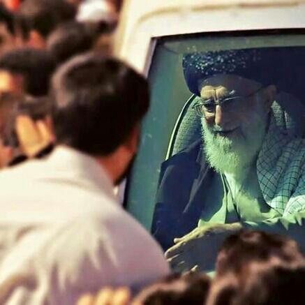 yaaa_hossein's tweet photo. خاک شدم وقتی فهمیدم دیگر هیچوقت دستانت را نبوسیم, اما به خود میبالیم که سربازت بودیم..
#ای_ایران_بخوان
#بايد_برخاست https://t.co/B9CjuS5fAn