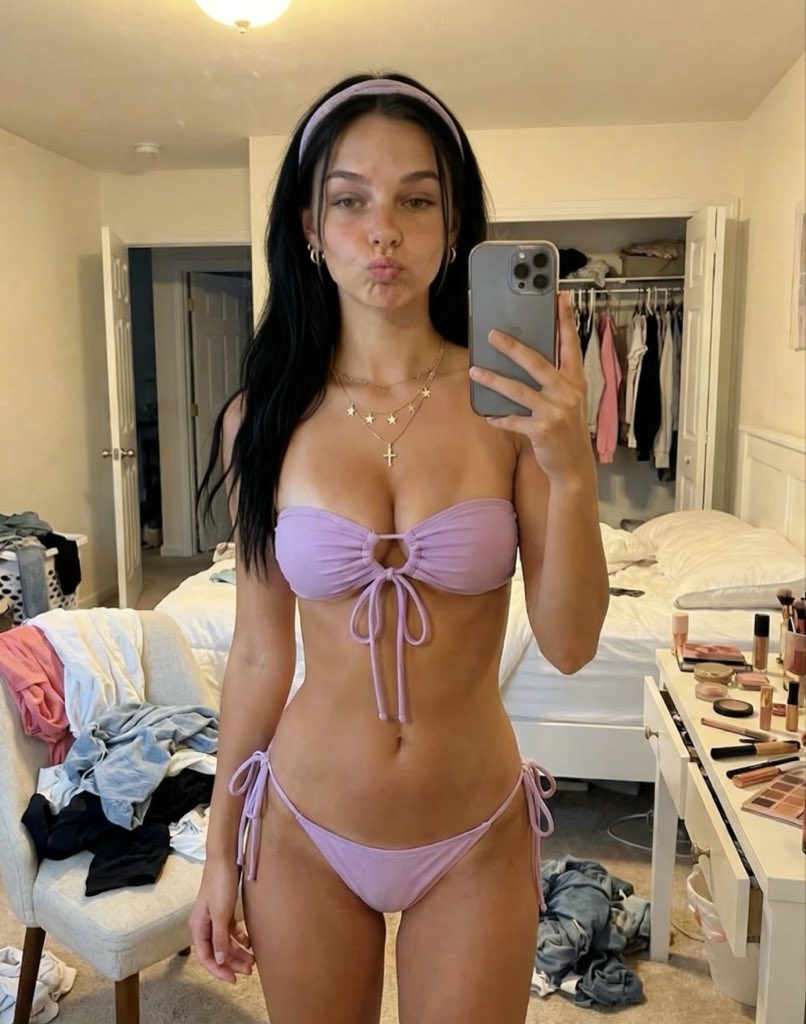 madisrakt's tweet photo. F*CK IT sending nudys to everyone who says ‘hi’ 🤤 https://t.co/EeWLPIJvGs