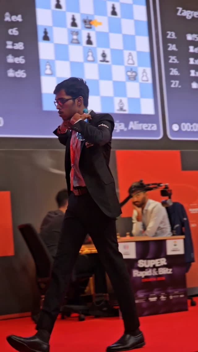 chesscomindia's tweet photo. 𝐖𝐡𝐨 𝐧𝐞𝐞𝐝𝐬 𝐭𝐡𝐞 𝐢𝐧𝐭𝐞𝐫𝐧𝐞𝐭 𝐰𝐡𝐞𝐧 𝐲𝐨𝐮’𝐯𝐞 𝐠𝐨𝐭 𝐭𝐡𝐞 𝐆𝐥𝐨𝐛𝐚𝐥 𝐂𝐡𝐞𝐬𝐬 𝐋𝐞𝐚𝐠𝐮𝐞?♟️

#GlobalChessLeague #BeyondTheMove #TechMGCL https://t.co/ZZZ72i6YTX