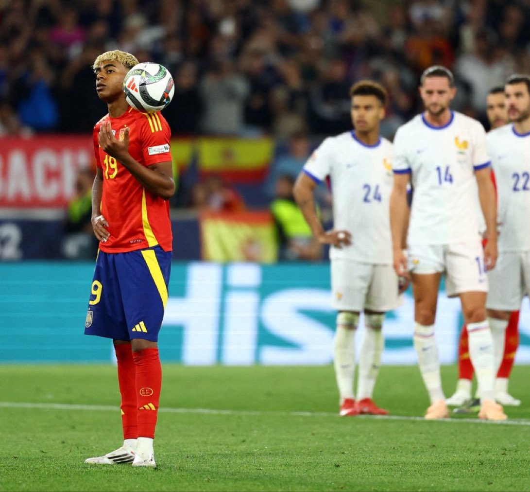 Somhiseremfcb's tweet photo. El ya ganó a esta Francia. https://t.co/Rl7xLtJz8S