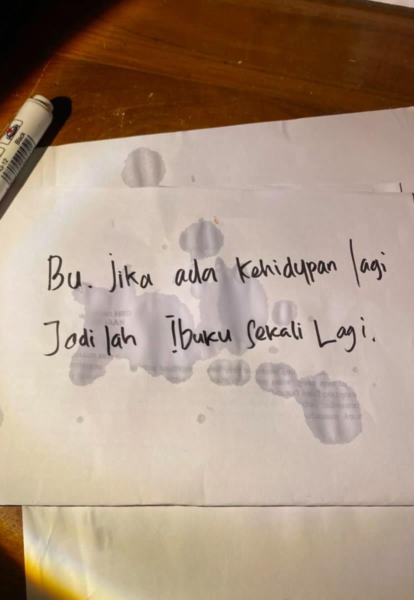 vyowiz_'s tweet photo. Please, dan hiduplah lebih lama 😢 https://t.co/zPqEO6hEer