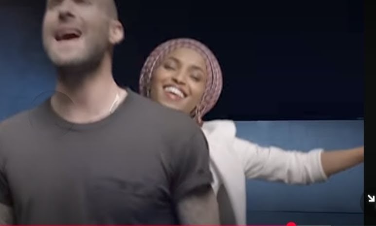 Kellykell66's tweet photo. I was today years old when I realized Omar is SERIOUSLY A CAMEO IN GIRLS Like YOU SONG?! 😭
GIMME A BREAK
GTFOH https://t.co/3f3EwzDJbU