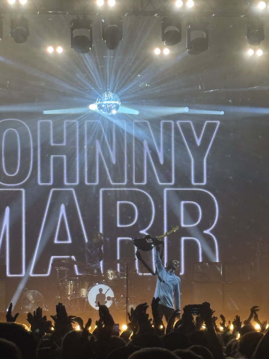 punnetti's tweet photo. johnny marr today https://t.co/pPdflmS4Eu