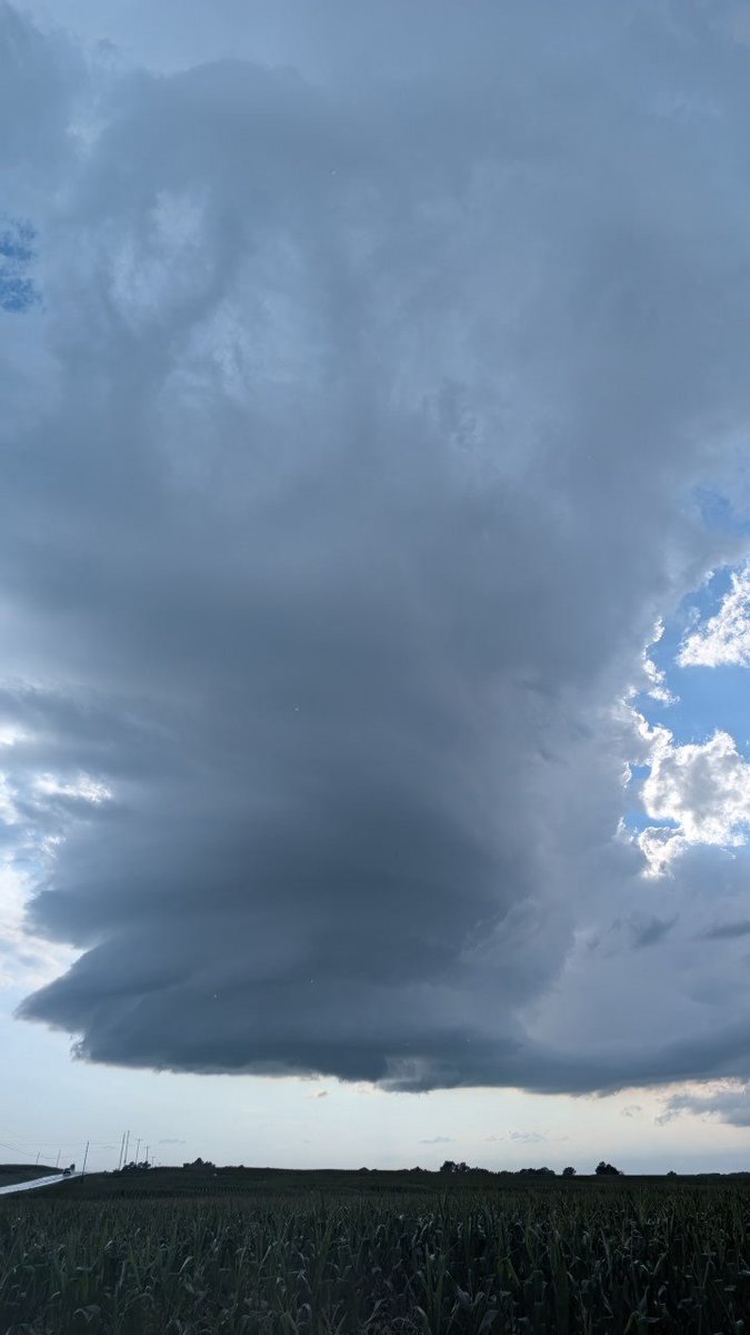 MoTorChaser's tweet photo. Beautiful mini super over Butler #Mowx https://t.co/x2yX1oo0ve
