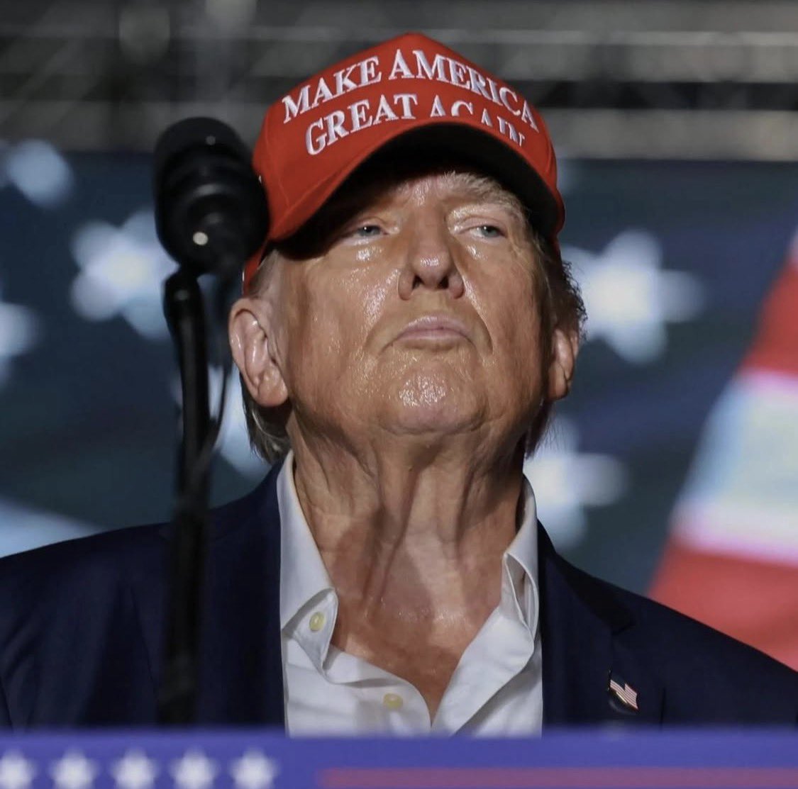 RpsAgainstTrump's tweet photo. Why does the media give Trump a pass for things they would never accept from any other president? 
https://t.co/UcuybUUAua https://t.co/UJKYoPlBo7