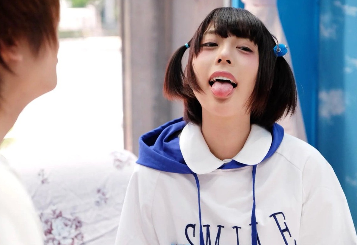 Am0475972446812's tweet photo. 当時大炎上したあのちゃん風パロディ作品
炎上しすぎて女優さんが謝罪する羽目になってたのあまりにも可哀想 https://t.co/auXavzDpNw