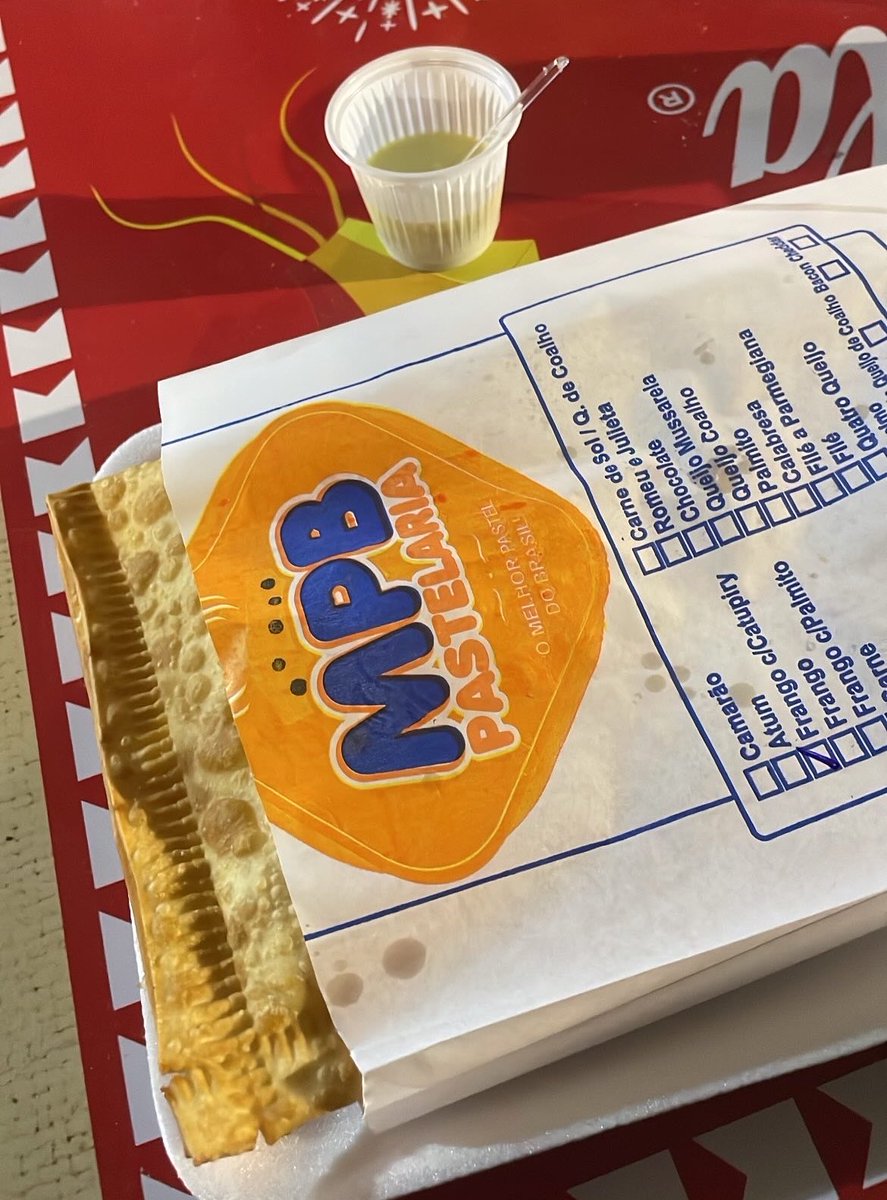 YJGAERI's tweet photo. aceita um pastelzao? https://t.co/NEi6rndt8P