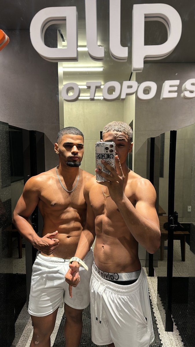 Luyan_mrtns's tweet photo. Broderagem pós academia😈
Vem ver no q deu🔥🔥

https://t.co/lPiog8J8eQ

https://t.co/Lovs7CIUkX https://t.co/WEGXiEYysI