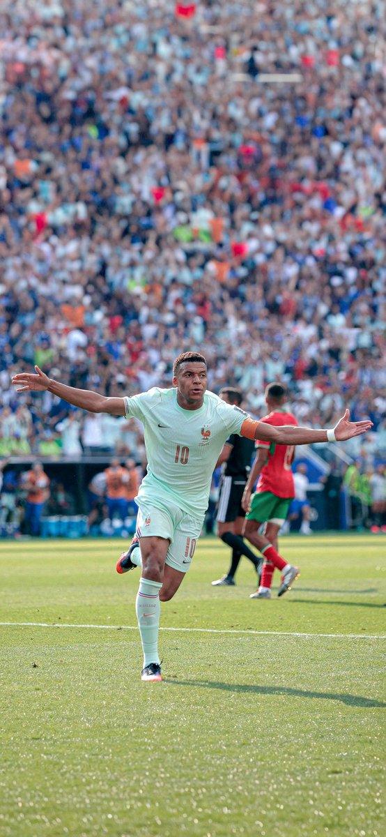 5aledz_'s tweet photo. 𝟒𝐊 #Wallpapers  
  ╘ 📁 France 🇫🇷🤍
     ╘ 📁 Kylian Mbappé 🐢
         ╘ 📁 FIFA World Cup 2026. https://t.co/AXCqoWAJ8v