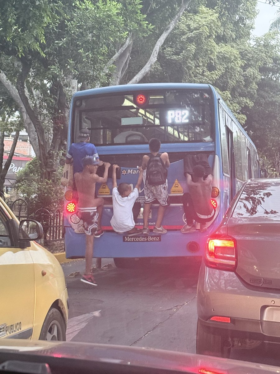 chuquitel's tweet photo. @petrogustavo Está es la gestión del riesgo q dejan en Cali, a pesar de ser un bastión del socialismo, no hicieron nada por el pueblo en estos 4 años! Están mejor q antes? https://t.co/QNPaSEuFtH