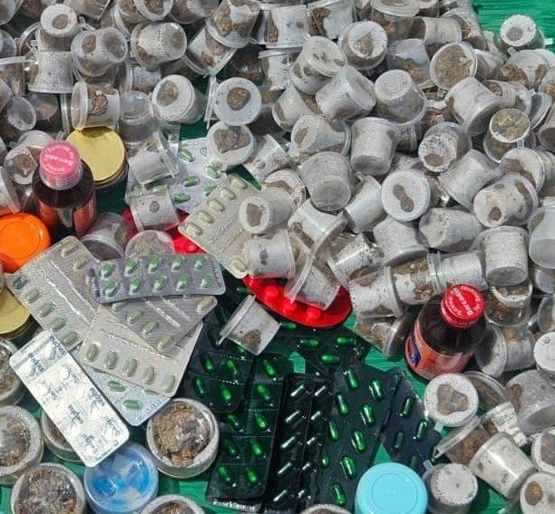 Princemoye1's tweet photo. Recoveries in Delta.  Kudos to the police operatives. The fight continues #SayNoToDrug 
@DSGovernment @DeltaPoliceNG @aleeygiwa @PoliceNG https://t.co/gqo6pYFNPE
