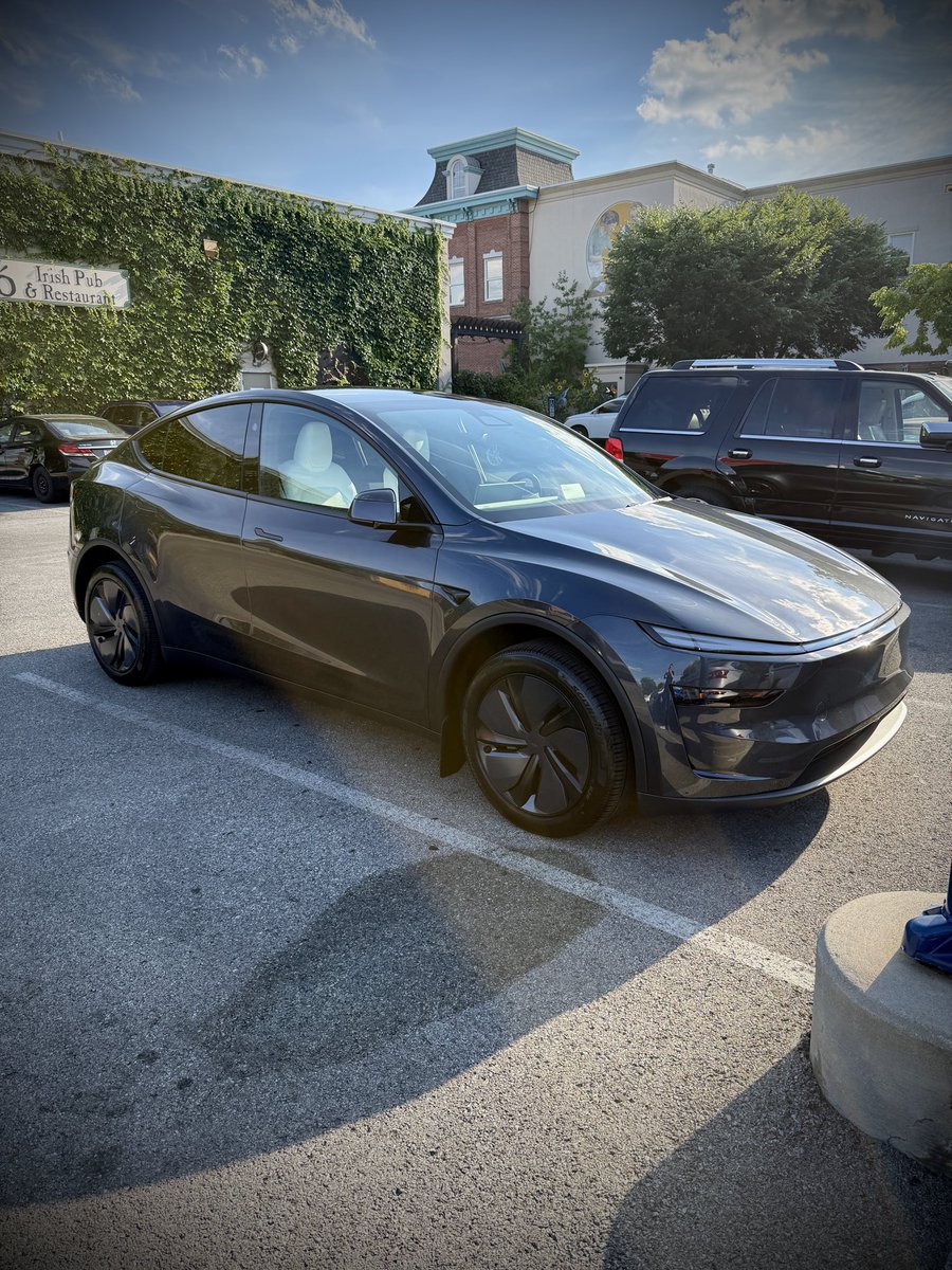Drive Electric Today tweet media