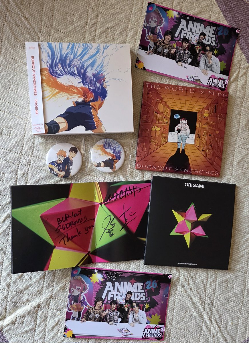 Yuki_Ketchum's tweet photo. This weekend I had the great pleasure to meet @burnout_live  and enjoy their concert for the third time, thanks to Anime Friends! You're amazing!!! Thank you for so many emotions! I hope to see you again soon 🧡 https://t.co/qtKaqC4cgi