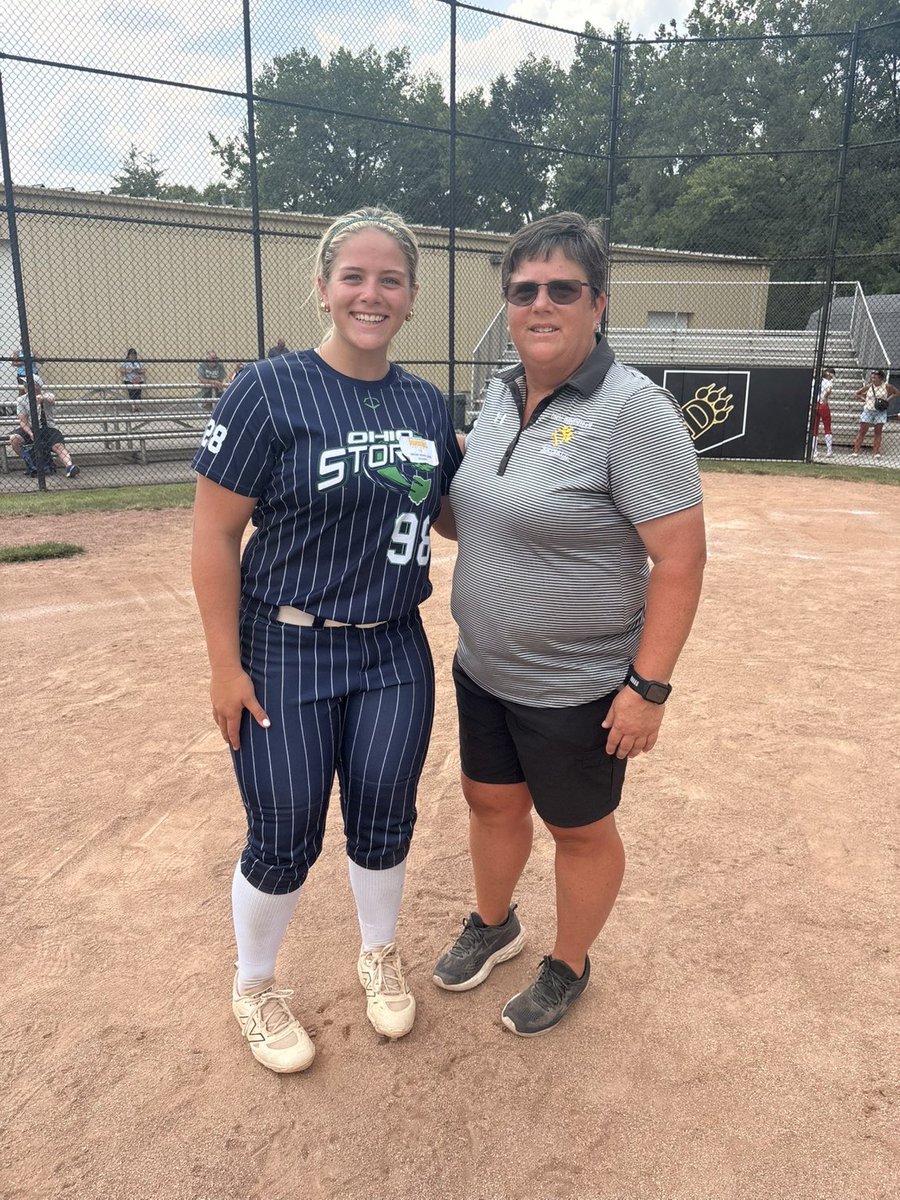 AbbySeders2028's tweet photo. Huge thank you to Coach Van at ODU Softball for inviting me to your amazing camp today! @KatelynBic29 and I had an incredible time. We loved the energy, the drills, the coaching staff, and getting to experience the campus. Thank you for such a great opportunity! @ODUAthletics https://t.co/49xBI6XgIY