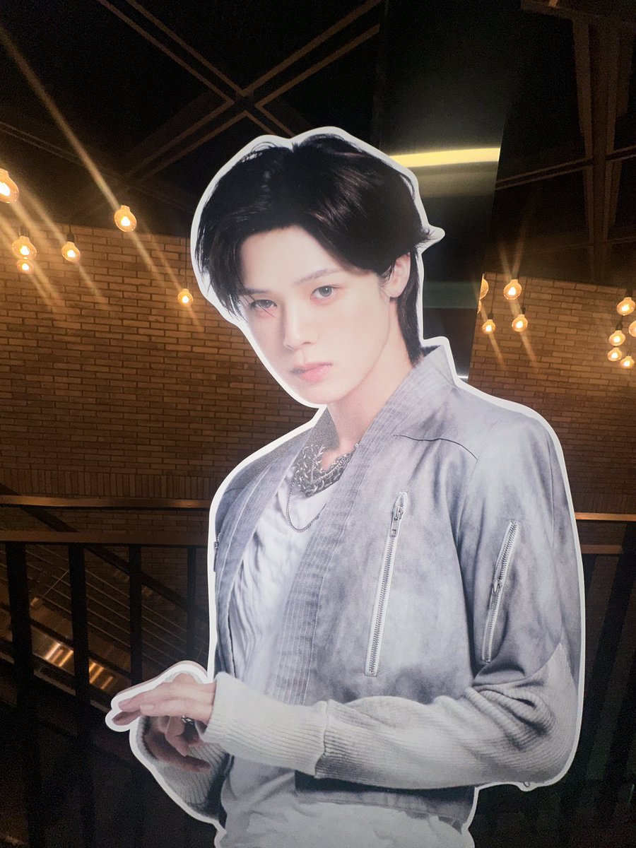 jhdolw's tweet photo. 브이알 세계에서만 살고싶어요.. https://t.co/hHiGDyX4J8