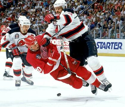 pre2000hockey's tweet photo. #vintagehockey #redwings #devils https://t.co/onoHjlYGfi