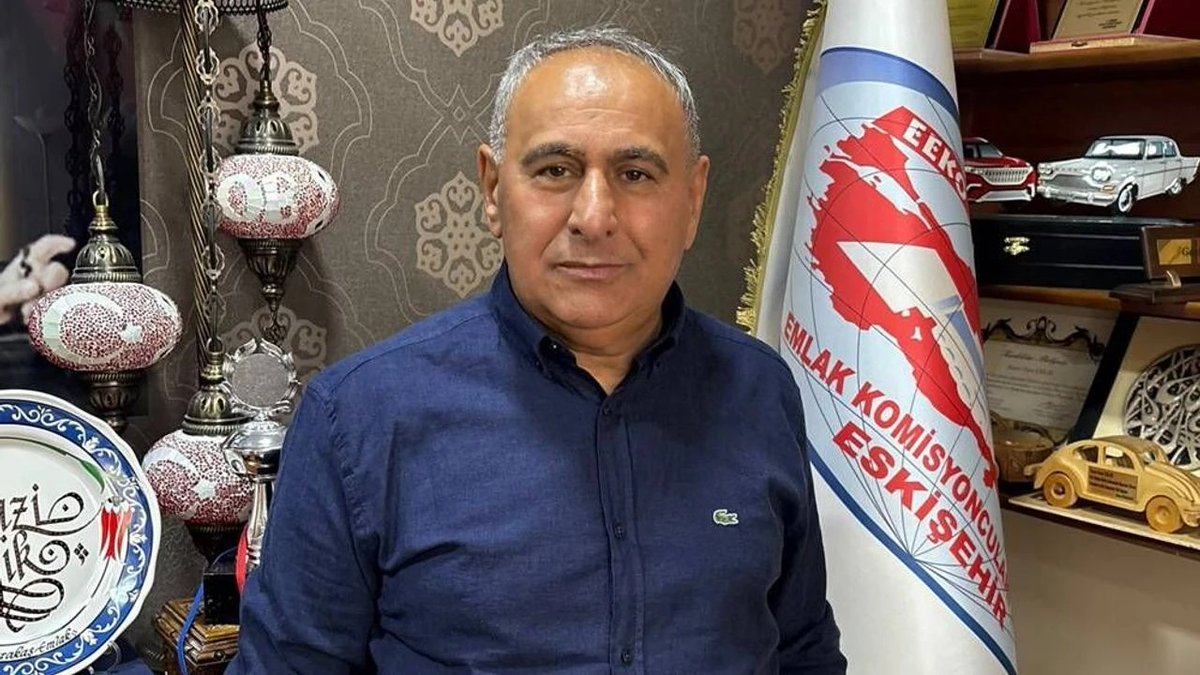 OrbisHaber's tweet photo. Gazi Çelik'ten Eskişehir İçin Kritik Uyarı: "İmarlı Arsa Üretilmezse Yatırımcı Şehri Terk Edecek" https://t.co/yFp801EPor 
#sondakika #gündem #resmigazete #cumhurbaşkanlığı #lgs #yks #AMilliTakım #altın #gramaltın #eskişehirspor #pasaport #yeşilpasaport #haluklevent #sağlıkçı #sağlık #deprem #KademeyeHayatiAdım