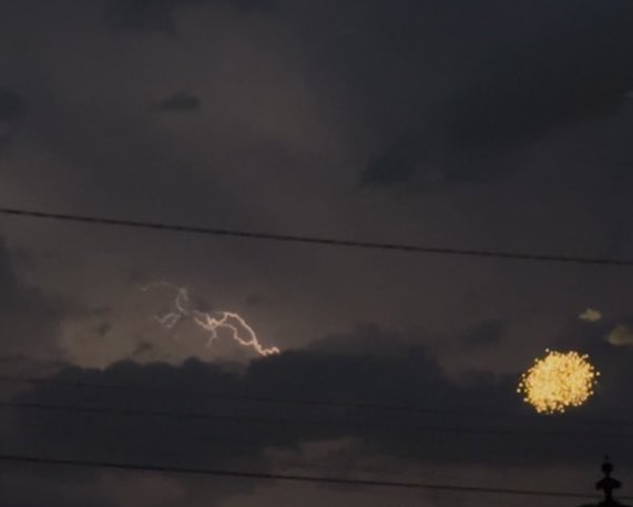 straghess's tweet photo. always makes me happy to capture something as cool as this on camera https://t.co/CKaViG7wfe