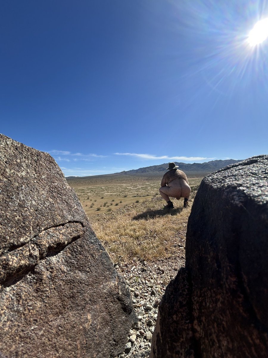 JayDelRey72's tweet photo. Backpacking at Joshua Tree.
🫣
Anyone wanna go camping and get naked?? https://t.co/UwHJ6jaEod