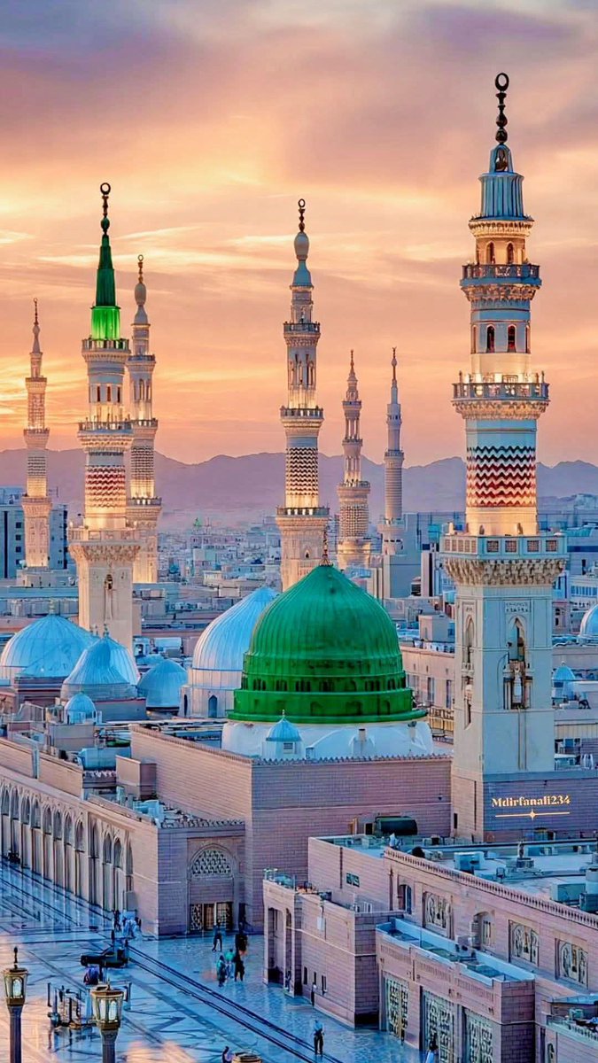 NADEEMA97988813's tweet photo. اے زائرِ طیبہ یہ دعا کر میرے حق میں
مجھکو بھی بلاوا ملے دربارِ نبیﷺ سے
مدت سے میرے دل میں ہےارمانِ مدینہ روضےپہ بلا لیجئے سلطانِ مدینہ
میرا غم بھی تو دیکھو پڑا ہوں دور طیبہ سے
سکون پائےگا بس میرا دلِ مضطر مدینے میں
افسوس بہت دور ہوں گلزارِ نبی سے
کاش آئے بلاوا مجھے دربارِ نبی سے https://t.co/g31tdmYPKM