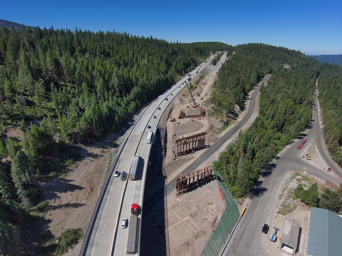 CaltransDist3's tweet photo. #TrafficAlert Nightly traffic holds scheduled along I-80 near the SR 20 junction next week as crews begin concrete girder installation for the new westbound bridge. Details here, https://t.co/OVJzrfFh0g

📅Tue 7/14, Wed 7/15 &amp; Thurs 7/16
⏰7pm - 6am
🚧30 - 45 min delays expected https://t.co/VDBTInB8AL