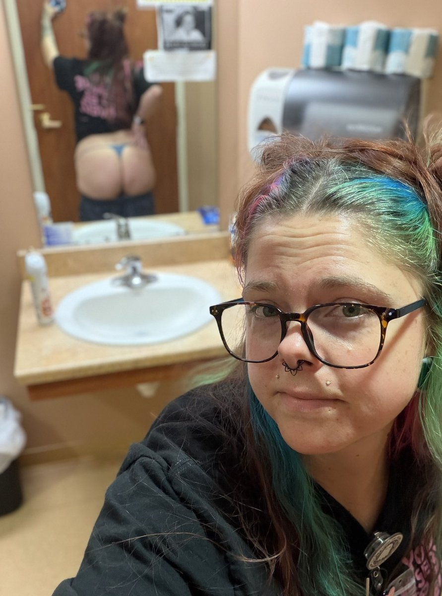 laina_haze's tweet photo. hey there. https://t.co/eFS4N6gRSB