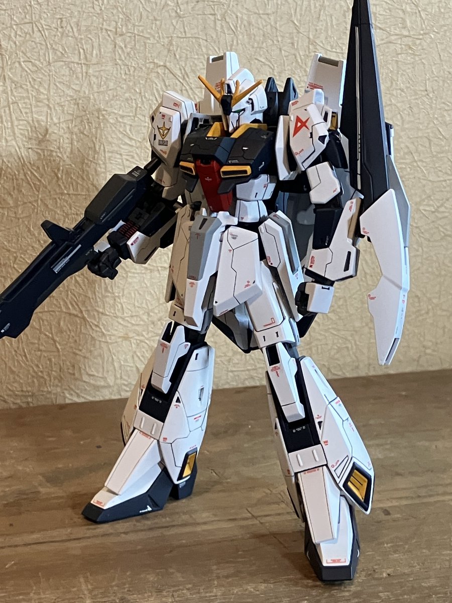 78I9wPZbmVE1wr6's tweet photo. HGUC Zガンダム完成

νガンダムカラーでアムロレイ仕様のイメージで仕上げてみました。
#ガンプラ https://t.co/lMvsxz7Cjt