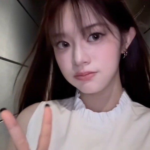 miorien's tweet photo. 브이브이 민주 (≧∀≦)v https://t.co/EkOoPegZA9