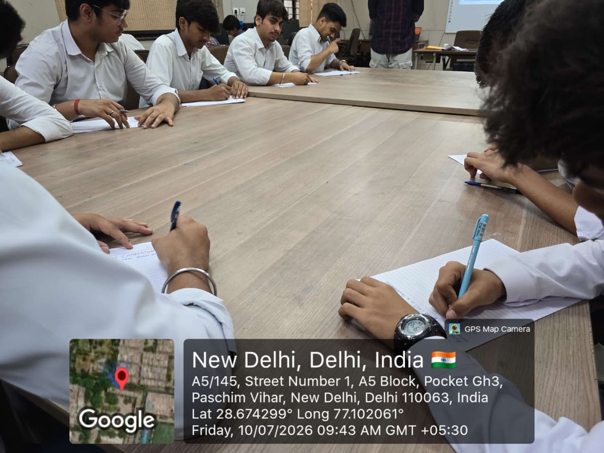 a21617003's tweet photo. 💡🤖 Young minds. Big ideas. Bright future.
Highlights from our Essay Competition on "Role of AI in Building a Viksit Bharat by 2047", held on 10.07.2026. Proud to see our students envisioning an AI-powered, developed India. 🇮🇳
#ViksitBharat2047 #AI #Education #Innovation https://t.co/ScB9WtNChT