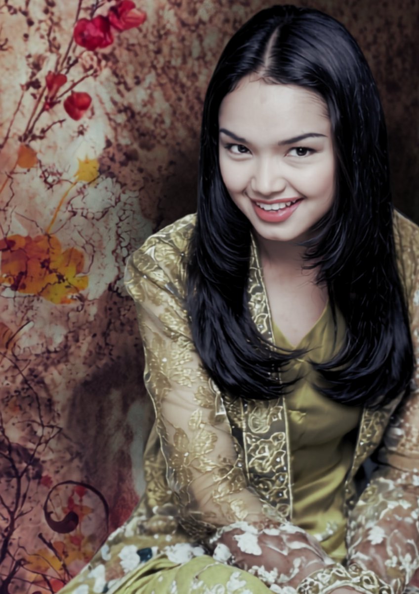 kakdahlia's tweet photo. Cover Album Traditional Solo Siti Nurhaliza
@CTNurhaliza11 

Part 1

Cindai dan Sahmura https://t.co/2x8wk5Zhim