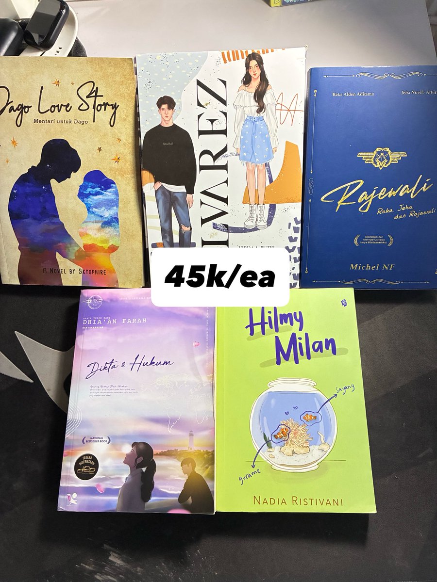 kaereii's tweet photo. ☁️ wts lfb preloved novel ~

📍dom jabar
 🎁co oren with adm
✅ bisa splitpay

📖 novel dari au wattpad keluaran 2021-2022 
- rajewali
- dago love story
- hilmy 
- alvarez
- bumi dan lukanya
- dikta dan hukum

t. wtb preloved novel under 50k murah ina https://t.co/zldmsLa4Id