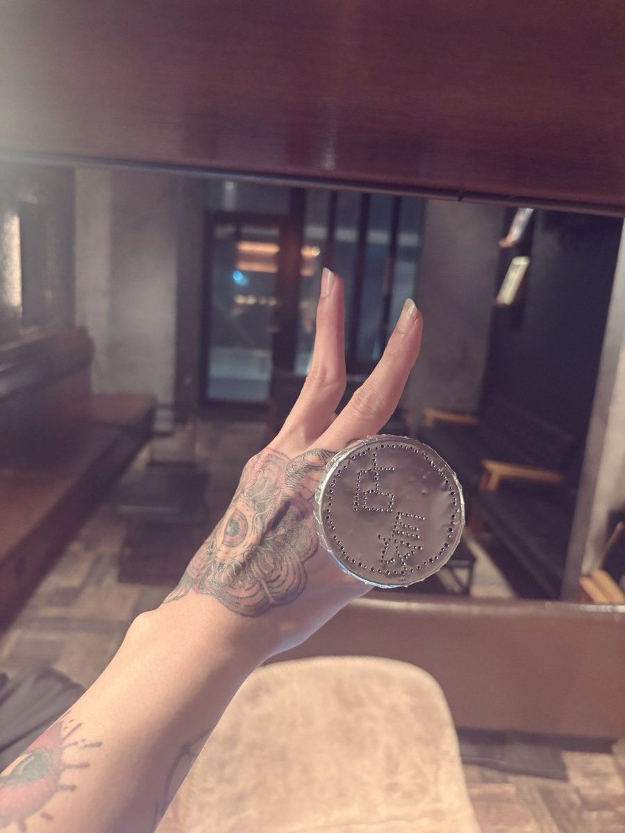undertherose666's tweet photo. \ ｺﾝﾆﾁﾜ /
@oranger_shisha 店長のジオンです！

ツイ廃なのに店垢作ってなかったので作りました✌️

エロがりシーシャとか言われるローズ狂いです、全人類ローズ好きにさせます覚悟の準備をしておいてください🫵

#oranger #三軒茶屋シーシャ #シーシャ屋 https://t.co/hB3xjOk0Yi