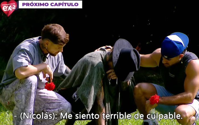 lavaledelteam's tweet photo. Bueno y la guarén con su desmayo destruyó el shipp de Nico y Flavia que duró 1 día. Claramente después de esto Nicolás se sentirá tan culpable que no volverá ni a mirar a Flavia. La manipulación en persona 
#VolveríasConTuEx2 https://t.co/khnT2NFEkY