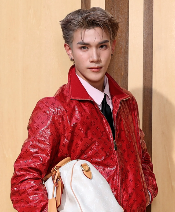 AboutMusicYT's tweet photo. Fourth Nattawat was the second biggest celebrity at the recent Paris Fashion Week, generating $9.4M in MIV. https://t.co/mkNwdPJkcu