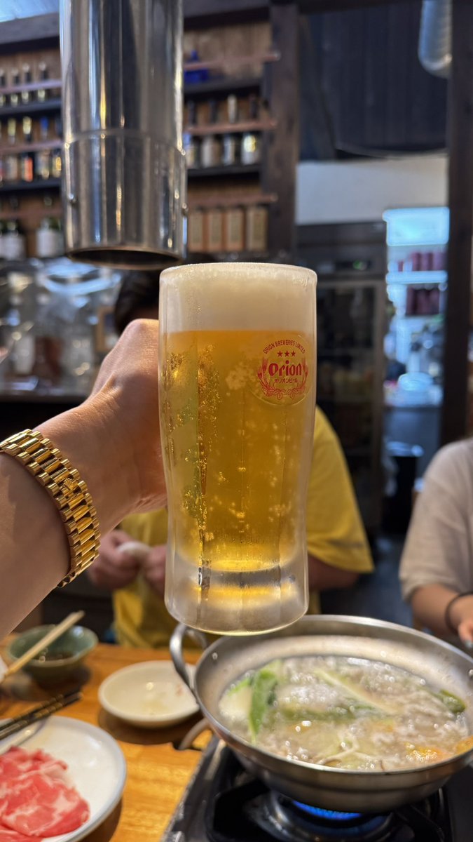 cryptodemon1993's tweet photo. パイトン美味すぎるやろて😂🔥
沖メンと一緒にあっり乾杯！ https://t.co/kqWkl7mS0k