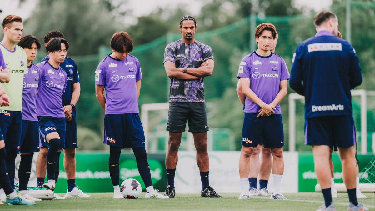 domesoccer's tweet photo. ブログ更新：サンフレッチェ広島の新外国人セバスティアン・アレー、威圧感がすごい #sanfrecce
https://t.co/ko2IJo9Eoq https://t.co/RMhSMwhqgT