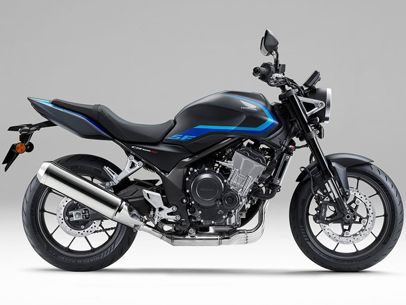 BikeBrosMagazin's tweet photo. ついに、私たちの #CB400スーパーフォア が帰ってきたね🙌しかも #ホンダEクラッチ 付きで🥰
2026年8月21日発売‼️ 消費税込み 99.88万円‼️ギリ100万円切ってる😂
リリース記事🔗 https://t.co/BpGwNaIPb4 https://t.co/snUfuRBXy4