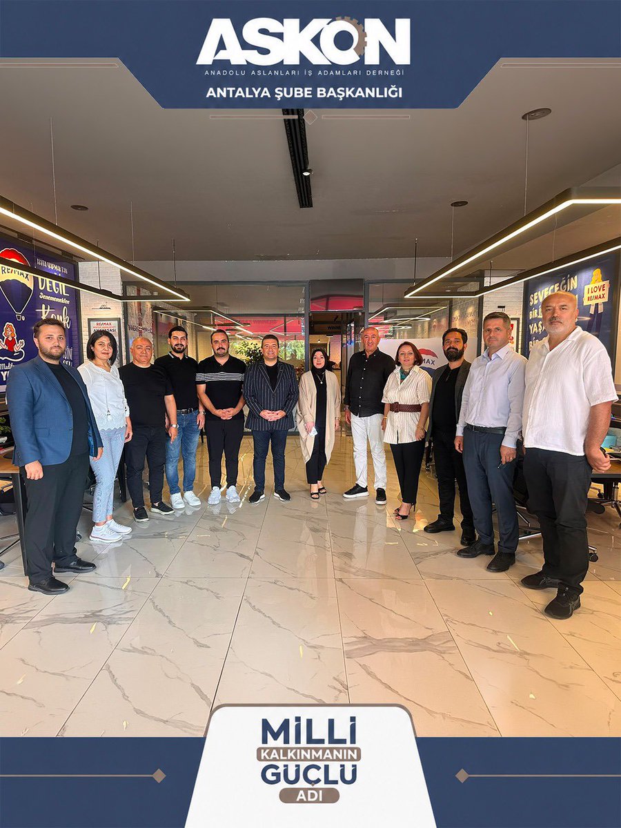 AntalyaAskon's tweet photo. ASKON Antalya Şube Başkanımız Onur Kacar ve yönetim kurulu üyelerimizle birlikte, hac ibadetini tamamlayarak yurda dönen kıymetli üyemiz Ömer Uygun'u ziyaret ettik. Rabbim yapmış olduğu ibadeti kabul eylesin, sağlık, huzur ve bereket dolu bir ömür nasip etsin. https://t.co/iNLAsVkK9r